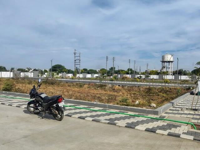 895 Sq.Ft. Plot in Abul Fazal Enclave Part 2 Delhi Listing ID: #10281
