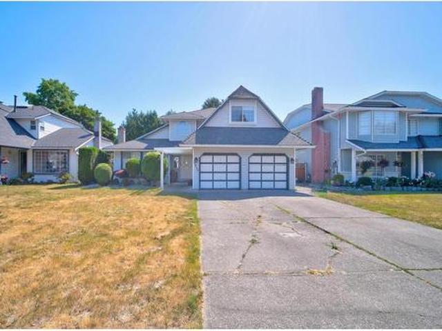 8960 Street, Surrey, BC, V4N 2Y5 house for sale | Listing ID R3138 | Royal LePage