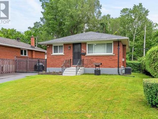 898 Charleswood Avenue, Ottawa, ON, K1K 0W3 house for sale | Listing ID X13482 | Royal LePage
