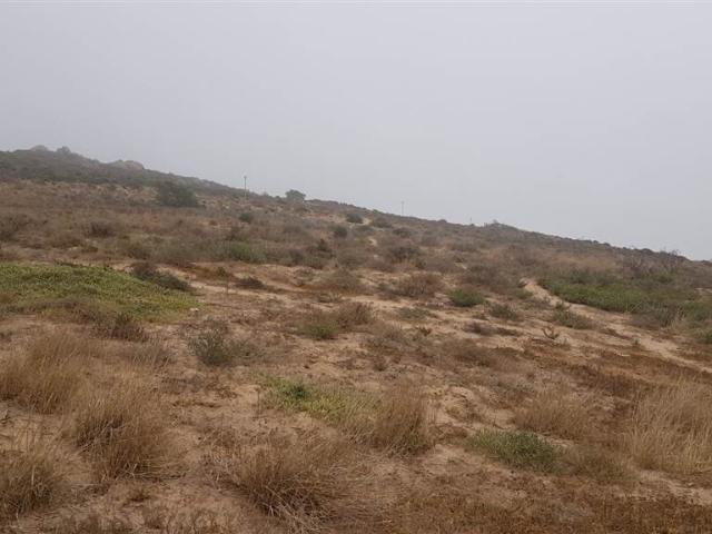 899 m² Land available in Britannica Heights