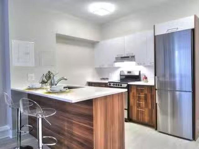 89 2070 Boul. De Maisonneuve O. Montréal Ville Marie, QC, H3.