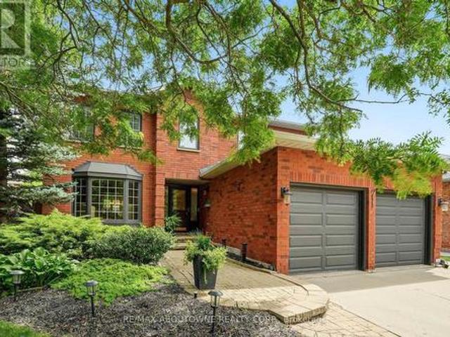 89 Waldie Road, Oakville, ON, L6L 6G5 house for sale | Listing ID W13598 | Royal LePage