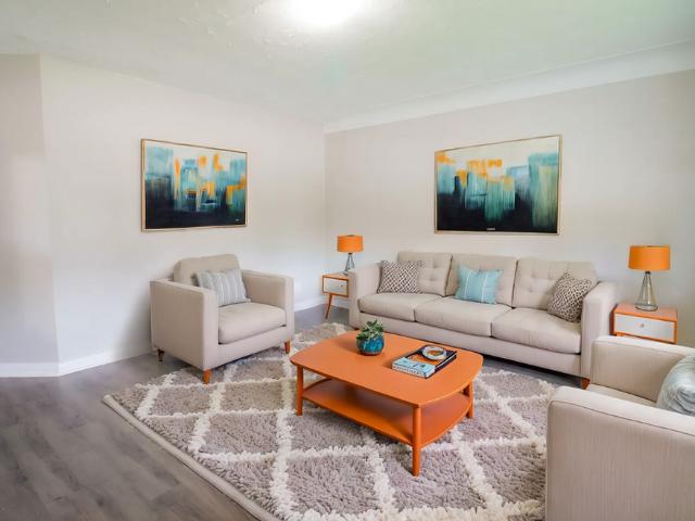 89 Clarendon Ave, Hamilton 3 Bedroom Main Unit
