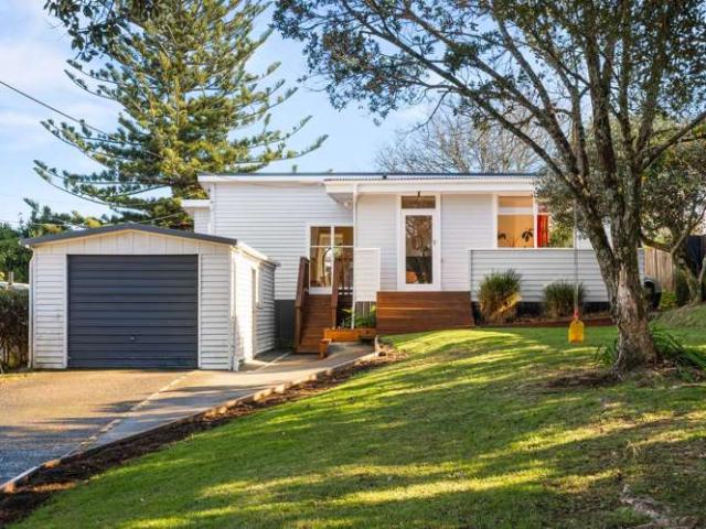 89 Matipo Road, Te Atatu Peninsula, Waitakere City
