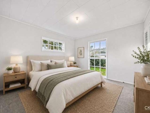89 Norana Road, Timberlea, Upper Hutt City