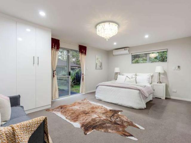 89 Rangeview Road, Sunnyvale, Waitakere City