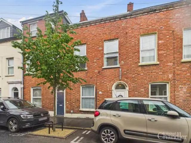 8 Magdala Street