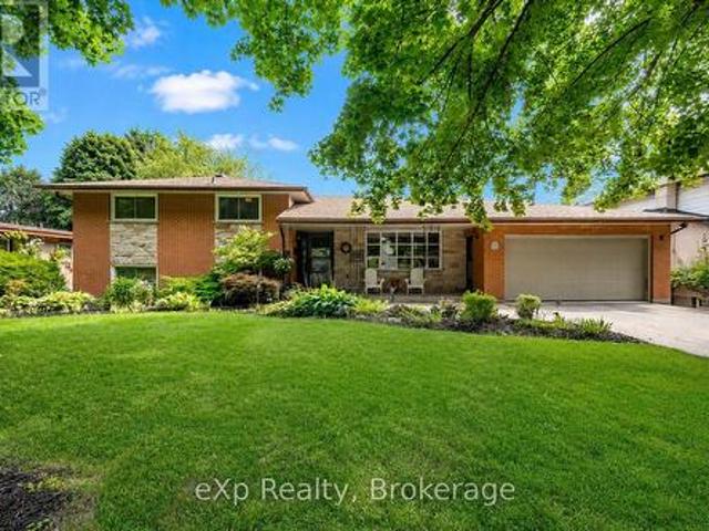 8 Malvern Crescent, Guelph Pineridge/Westminster Woods, ON, N1L 1G8 house for sale | Listing ID X13634 | Royal LePage