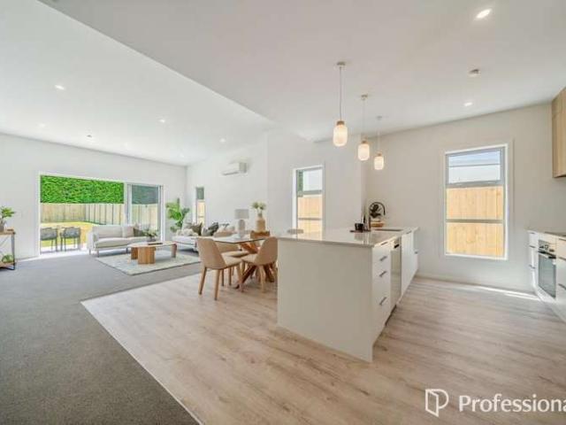 8 Manor Park Road, Manor Park, Lower Hutt City