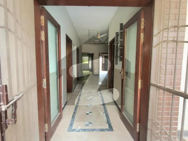 8 Marla Owner Made House for Sale Airport Housing Society