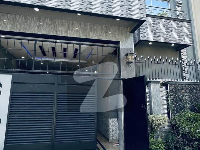 8 Marla Beautiful House In Lahore Medical Housing Society