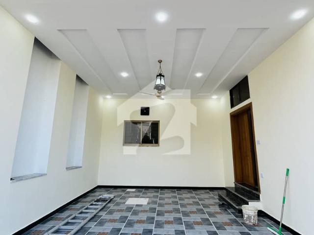 8 marla brand new double storey corner house for sale