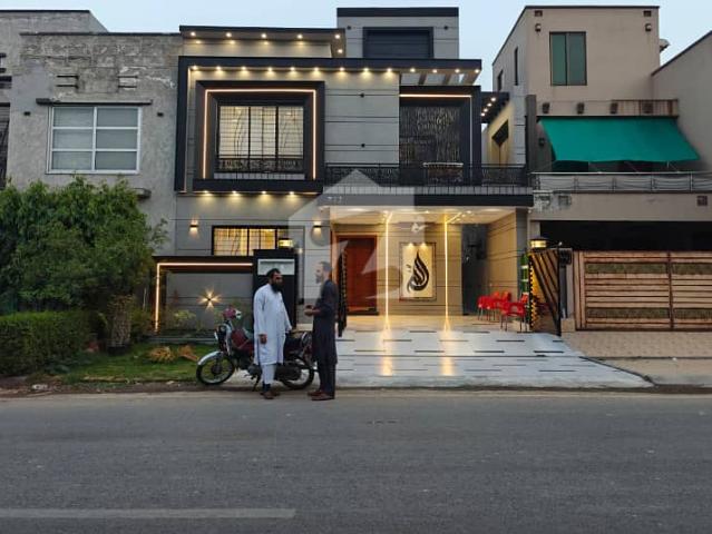 8 Marla Brand New House for Sale in Bahria Town Lahore Sector B | Ajmair Group