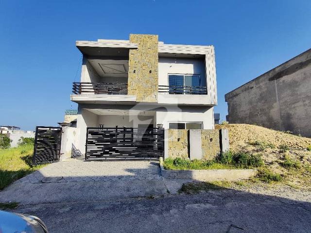 8 Marla Brand New House For Sale In Block E B 17