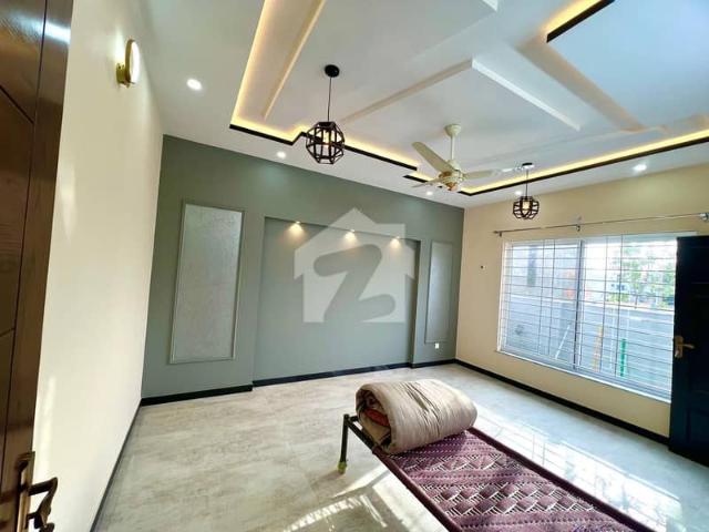 8 marla brand new house for sale in c block faisal town phase 1