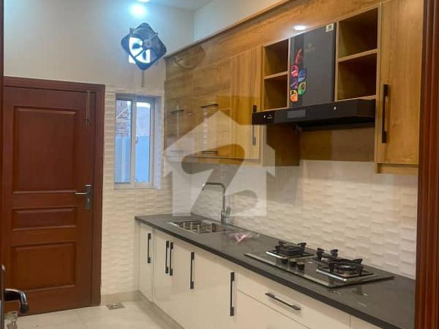 8 Marla Brand new house for rent
