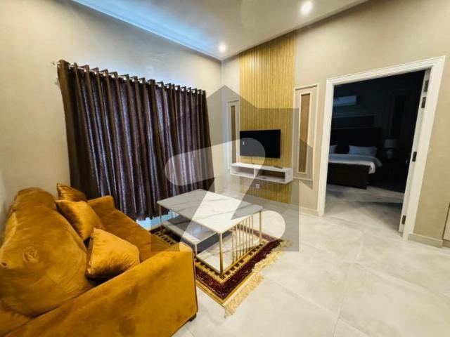 8 marla brand new luxury family fkat available for rent in luxury apartment dha phase 8 lahore. Only rent 1 lakh with maintence charge air avenue luxury apartments