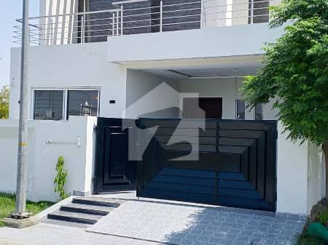 8 Marla Brand New Modern Design House for Sale in heart of DHA Lahore Phase 8