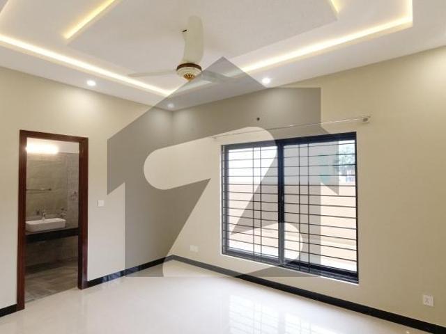 8 Marla Brand New Park Facing House with 0.5 Marla Extra Land located in the prime location of Bahria Enclave, Sector N, Islamabad. CDA LOP approved Bahria Enclave Sector N