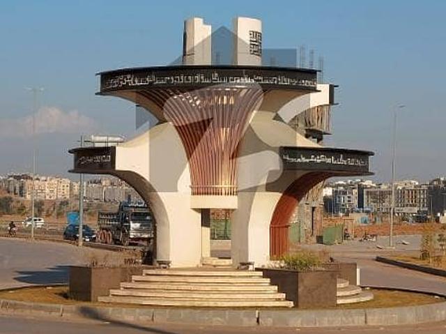 8 Marla Commercial Plot Available On Installments At Best Location In Dha Islamabad