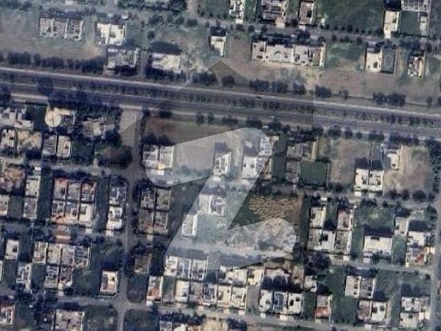 8 Marla Commercial Plot On Main Road Phase 7