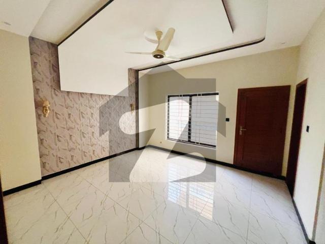 8 marla corner new house for sale multi f 17 islamabad all facility available cda pproved sector f 17