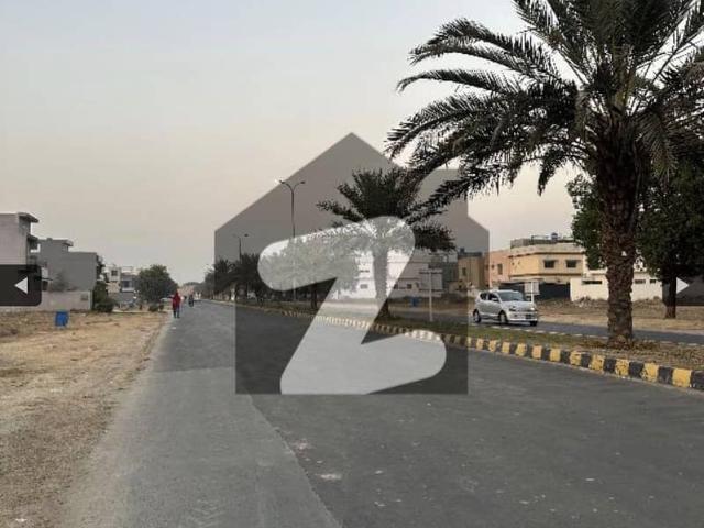 8 marla corner plot for sale in l block hot location