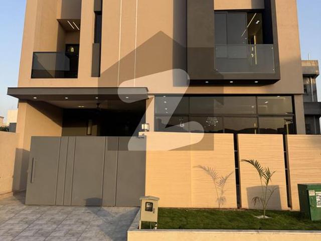 8 Marla Designer House For Sale In B17 Islamabada MPCHS Block E