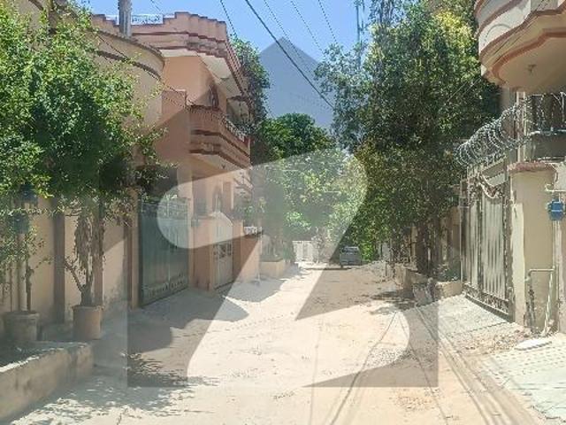 8 Marla double unit house for sale near from main road Kehkashan Colony