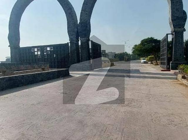 8 Marla Double Road Plot For Sale