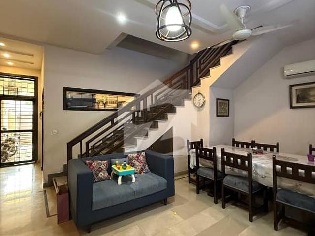 8 marla double storey house available for sale with solar