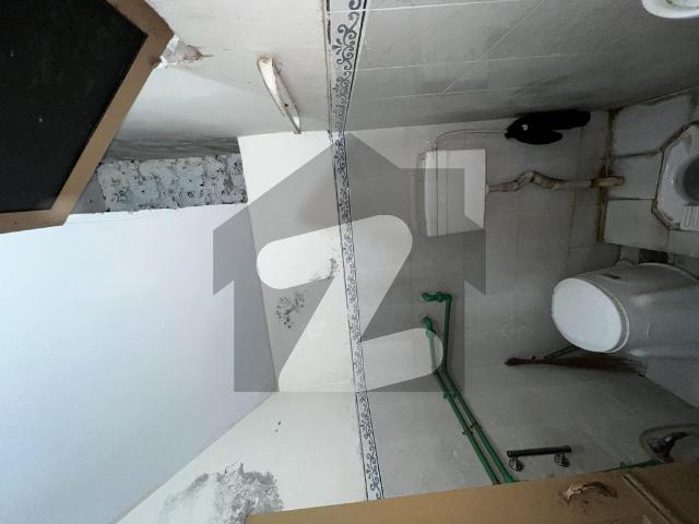 8 Marla Double Storey House Available In 27 Block