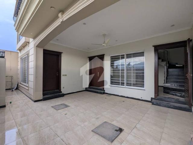 8 marla double storey house for sale