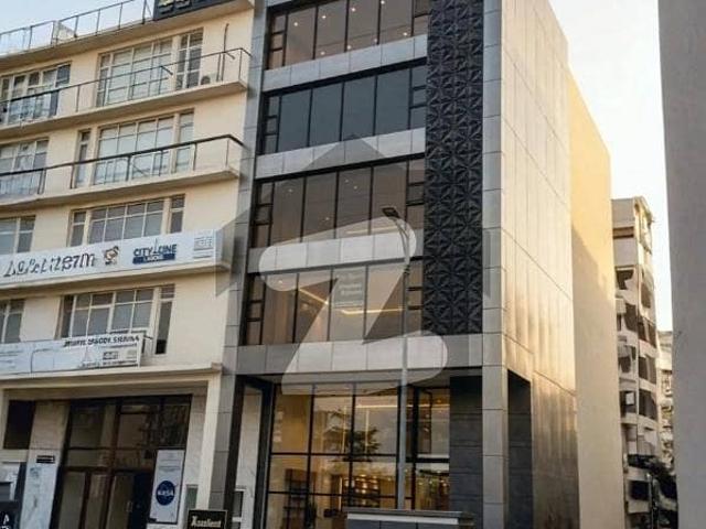 8 Marla Floor Available For Rent In DHA Lahore Phase 8