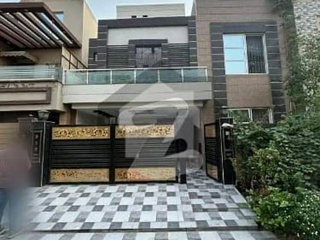 8 Marla House Available For Sale In Umar Block Sector B Bahria Town Lahore
