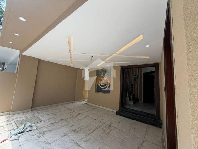 8 Marla House Available For Sale In Bahria Orchard Phase 1 Northern