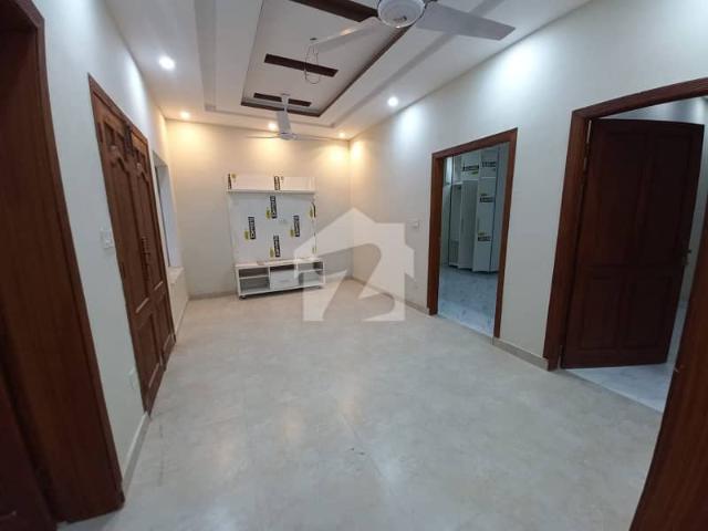8 Marla House For Rent Spacious & Well Maintained Property