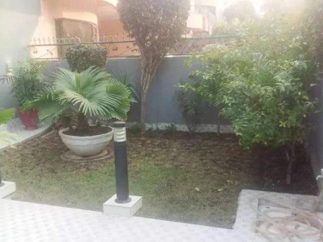 8 Marla house for sale Lahore Bhatta Chowk ID 57541