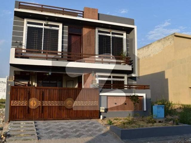 8 Marla House For Sale