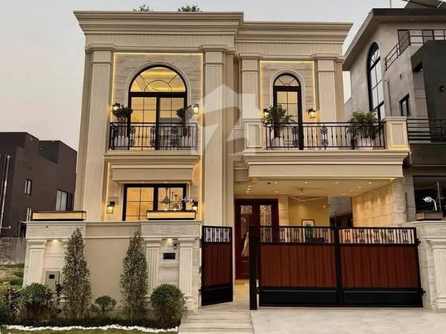 8 Marla Luxury Brand New 4 Bedroom House Available For Sale In DHA 9 Town A Block Lahore