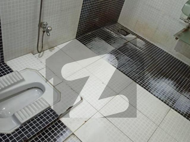 8 Marla Lower Portion Avaiable For Rent In Ahmed Yar Mustafa Town