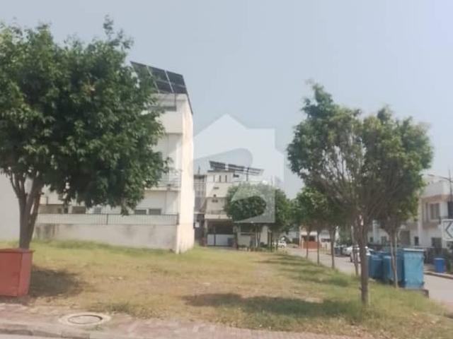 8 Marla Park Face Plot For Sale In Sector G BAHRIA ENCLAVE
