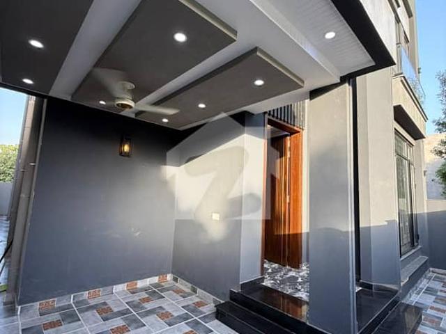 8 Marla Park Facing House for Sale Bahria Orchard Phase 2 Lahore