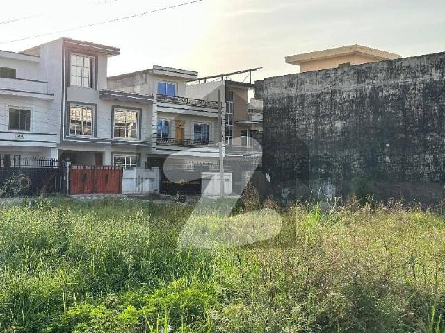 8 Marla Plot Available for Sale in I 14
