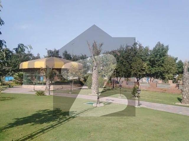 8 Marla Plot B Block Main 200 Feet By 80 Feet Road Corner MB Pp Up Paid Ideal Location