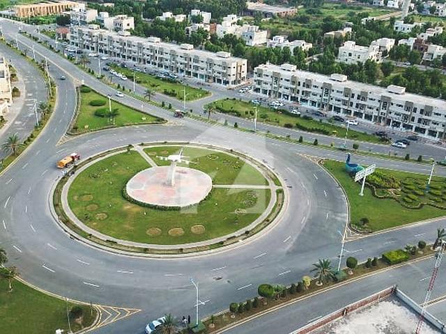 8 marla plot for sale J block bahria orchard lahore