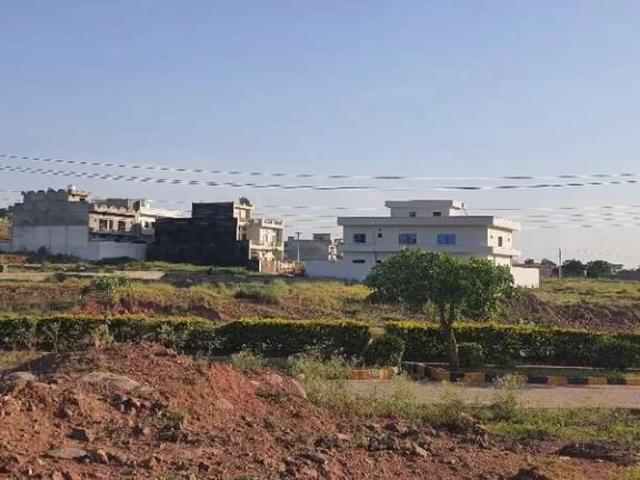 8 marla possesioned plot E16 roshan pakistan Islamabad E 16 ID 03482
