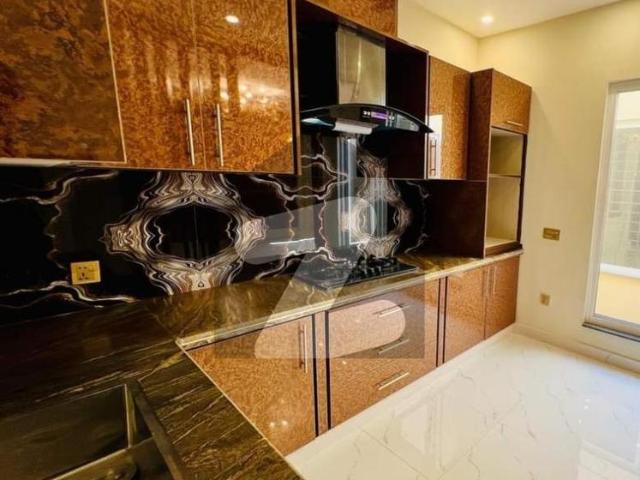 8 marla portion For rent Faisal Town F 18