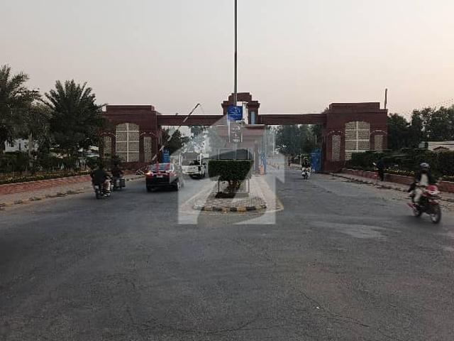 8 marla residential plot for sale military account society college road lahore