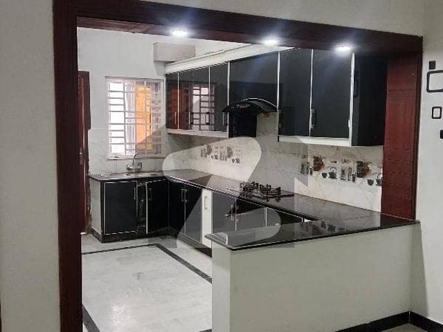 8 Marla upper portion available for rent